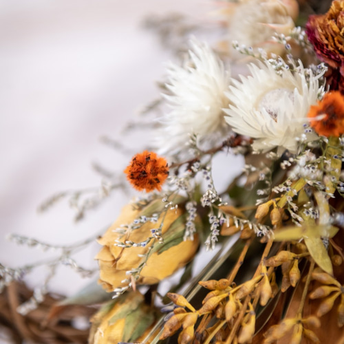 黄金色に輝く、グレビアゴールドのリース○ドライフラワーリース グレビレアゴールドのドライフラワーリース ドライフラワー atelier