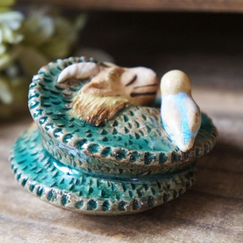 陶器【眠り龍/m】青緑・左巻 その他置物 陶waka 通販 8884755｜Creema