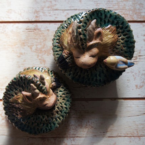 陶器【眠り龍/m】青緑・左巻 その他置物 陶waka 通販 8884755｜Creema