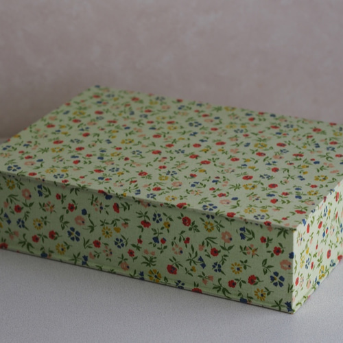 ヨーロッパスタイルのカルトナージュボックス A4サイズ台紙セット