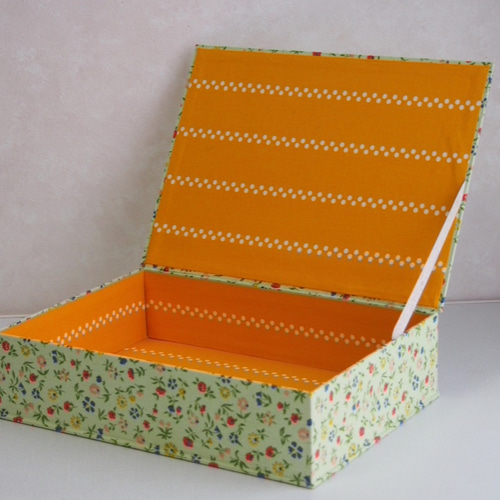 ヨーロッパスタイルのカルトナージュボックス A4サイズ台紙セット