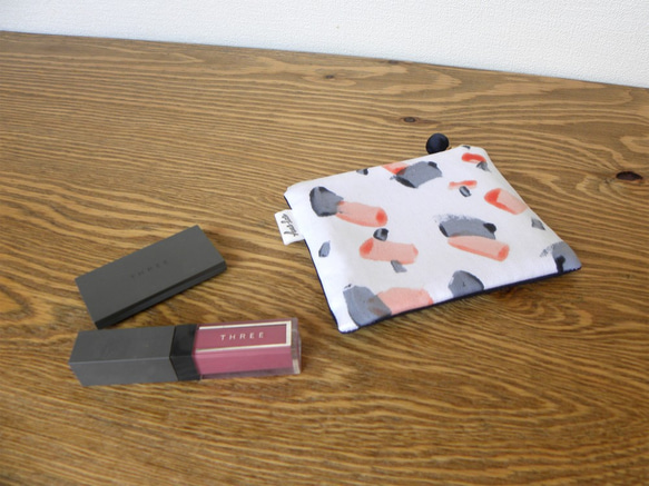 オリジナルデザイン　水の中の石　ミニポーチ　柄物　柄もの　オリジナルテキスタイル　オリジナル生地 3枚目の画像