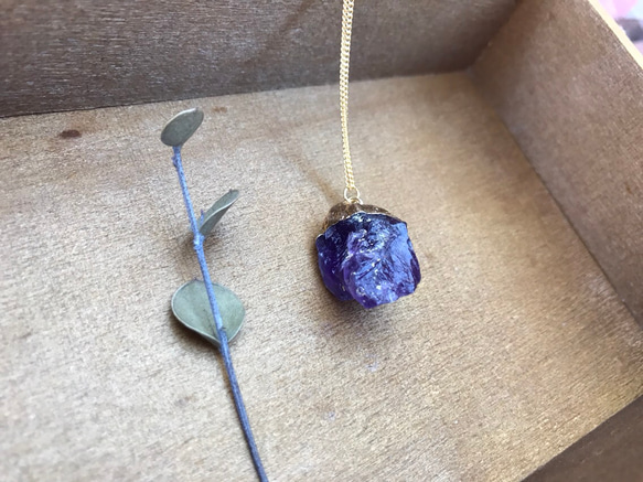 紫水晶粗岩項鍊【0】 第5張的照片