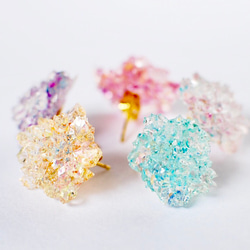 メルマガ掲載☆花鉱物ピアス/イヤリング【雪の華】 2枚目の画像