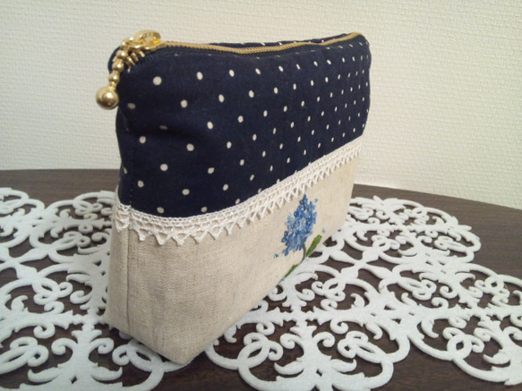 ❤SALE❤　紫陽花の刺繍ポーチ（青）☆彡 3枚目の画像