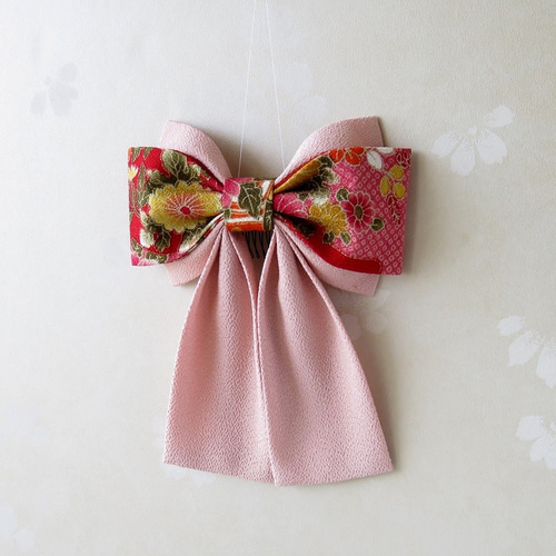 髪飾り 縮緬Wリボンはいからさん(地色赤・菊水&虹色ピンク)袴・着物  