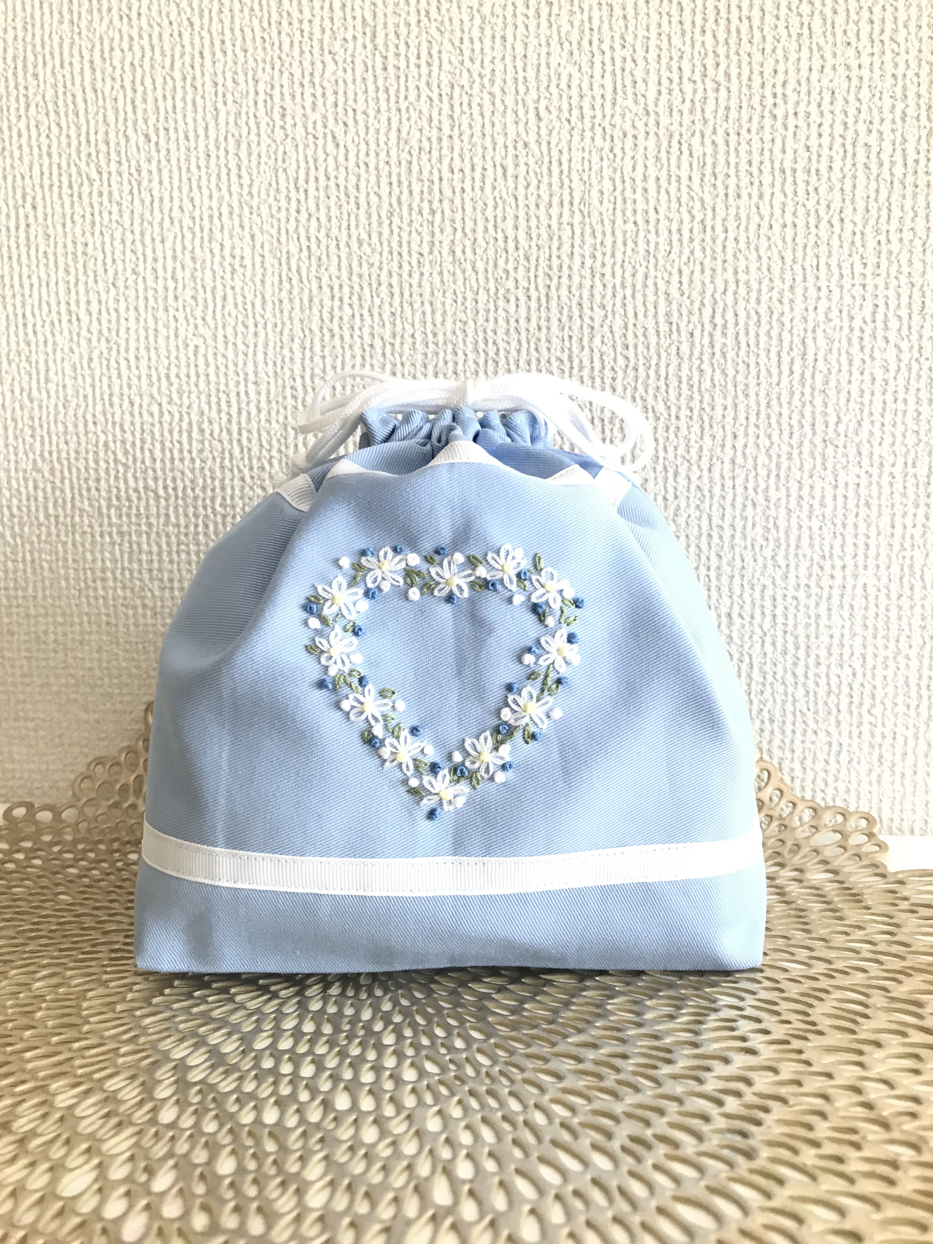 GiZMo　手刺繍　リボン刺繍生地　体操服袋　上履き入れ　お弁当袋　1/2