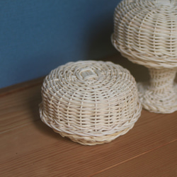 ラタンラウンドケース dorayaki＿2 / rattan round case / 籐の小物入れ ぽてっと シャーレ 4枚目の画像