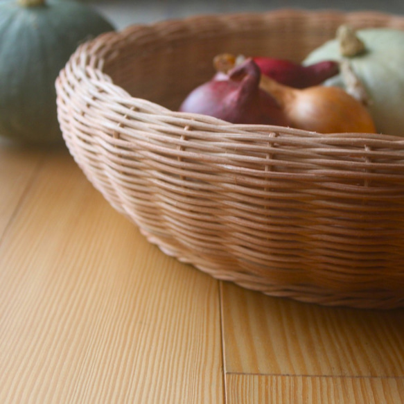 ラウンドバスケット＿まとか /rattan basket /まんまるお月様な大きな曲線バスケット 籐のかご おおらなか形 6枚目の画像