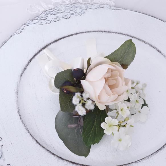 【受注製作】オールドローズと小花のナチュラルウェディングブーケ・ブートニアセット　造花ブーケ　ホワイトグリーン 8枚目の画像