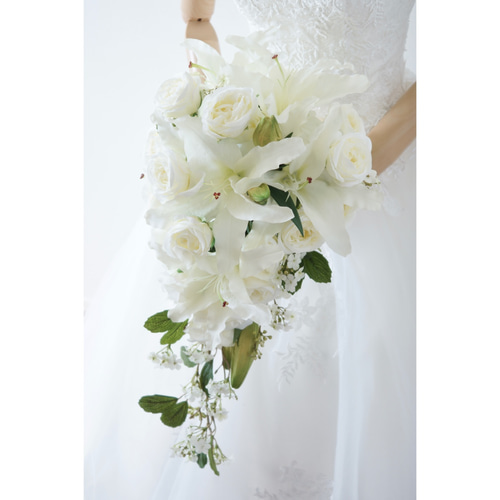 送料無料】ユリとバラのキャスケードブーケ＊ウェディングブーケ