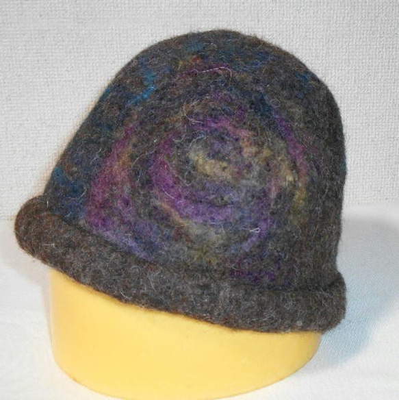 毛糸模様の帽子(茶色） 1枚目の画像