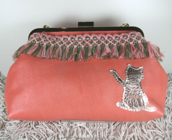 本革　フリンジブレードのネコガマグチ　ピンク 1枚目の画像