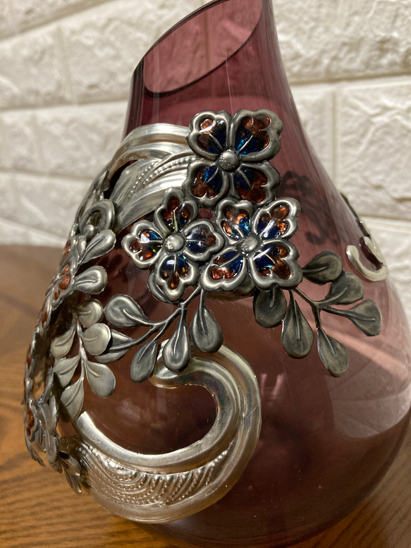 花瓶　メタル　お花　立体　モダン 2枚目の画像