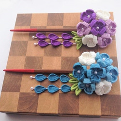 小花たちのブーケの木製かんざし　グラデーション　青（取り外し可能な垂れ付き） 6枚目の画像