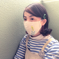 ♢♢ノーズワイヤー入りフィルターポケット付き　刺繍立体マスク(大人用) パールフラワー　ブルーグレー♢♢ 5枚目の画像