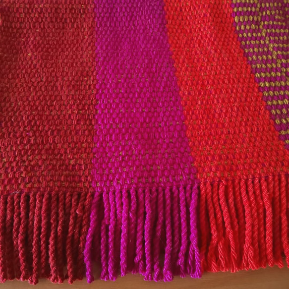 冬さきどりSALE！！  贈り物にも❤手織りブランケット  ウール糸をたっぷり使って触り心地柔らか あったかひざ掛け♪ 4枚目の画像
