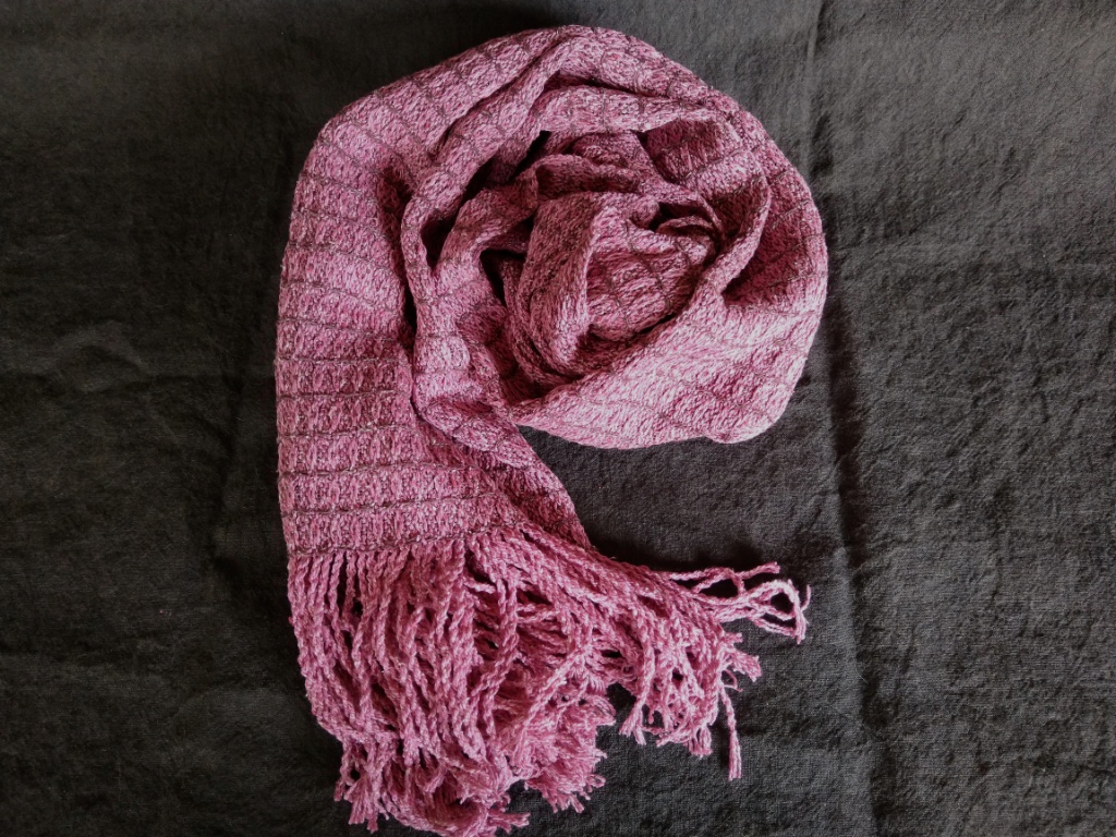 絹のマフラー（ワッフル織・ピンク）