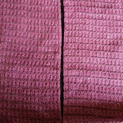 絹のマフラー（ワッフル織・ピンク） 2枚目の画像