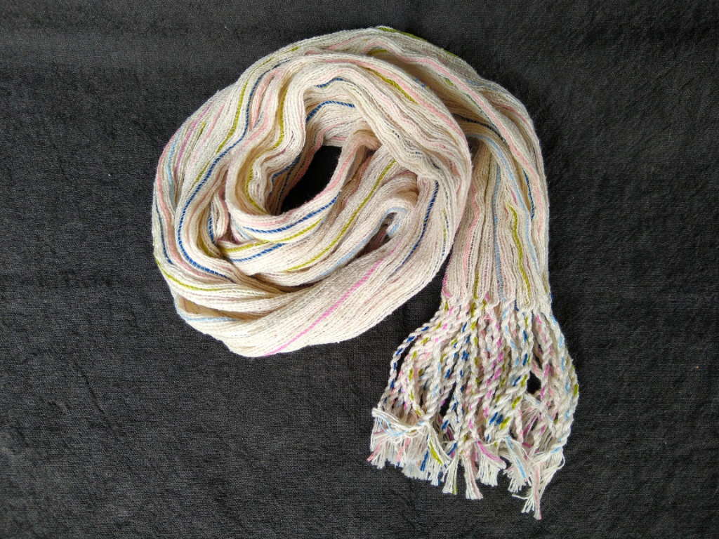 絹のマフラー（強撚糸・白）