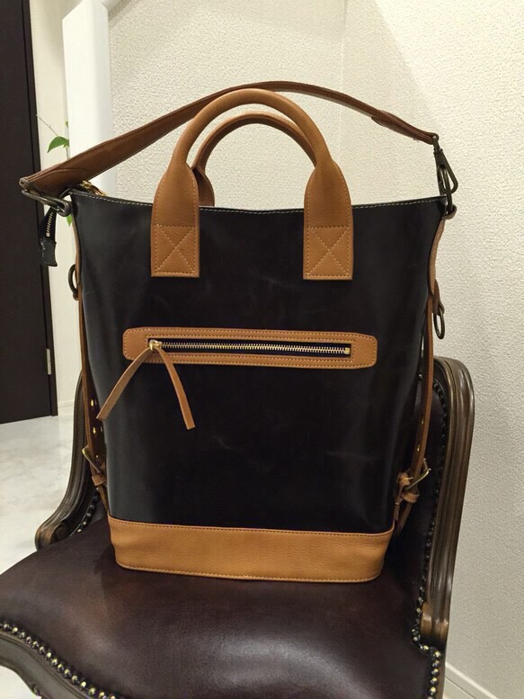 【受注製作】ポケット8カ所遊び心満載の牛革トート