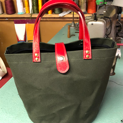 福袋 公式 ♡再販♡キュートまんまる底の赤革ふち/国防色帆布&赤革の持ち手 バッグ