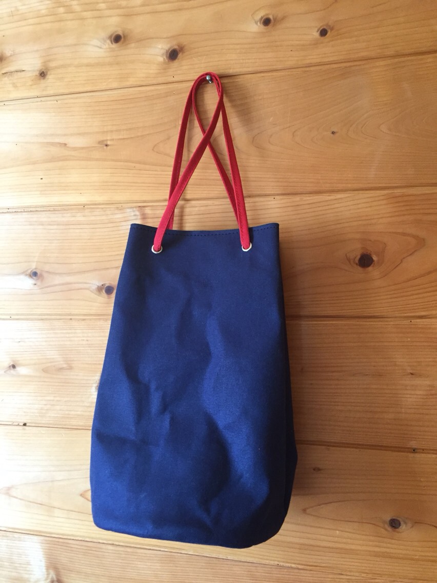 送料無料/細長シンプル丸底帆布トート