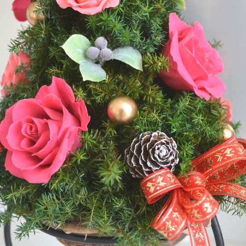 プライスダウン！華やかな薔薇のクリスマスツリー＊プリザーブド
