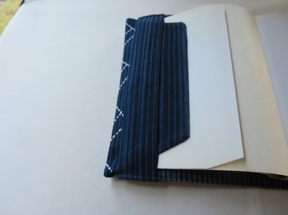 ブック　カバー　　文庫本用　　。藍染布　刺し子　 檜垣文様 3枚目の画像