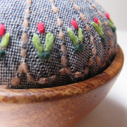 刺し子器の針山　ピンクション　会津木綿　　グレイ　お裁縫道具 3枚目の画像