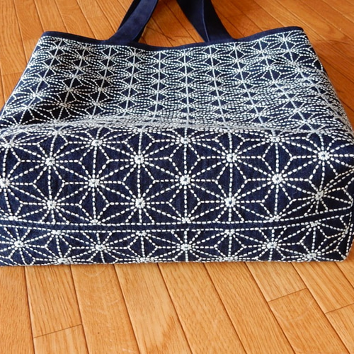 現在受注製作 （和装に良く合う 本藍染布 刺し子： 全面麻の葉文様