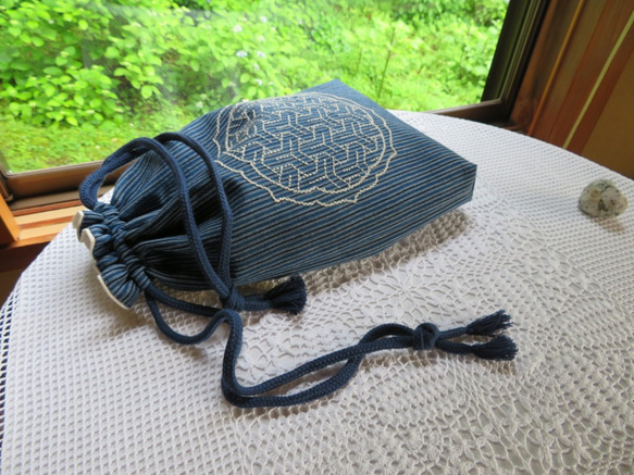 正藍染（大）刺し子巾着 雪輪に毘沙門亀甲 巾着袋 aokiko 通販