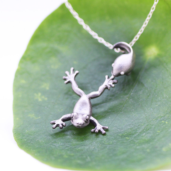 カエルの子はカエルのシルバーペンダント ネックレス・ペンダント