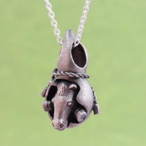 ご予約品・瓢箪・・・からの駒（根付） ネックレス・ペンダント