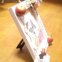 林檎とお花のフォトフレーム＊ピンク系 2枚目の画像