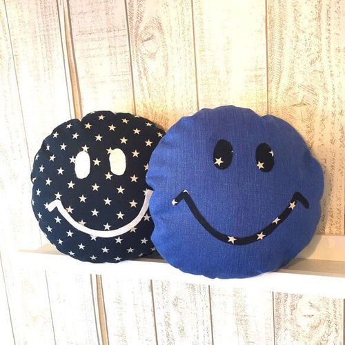 スマイルラウンドクッション☆星柄 クッション・クッションカバー AO