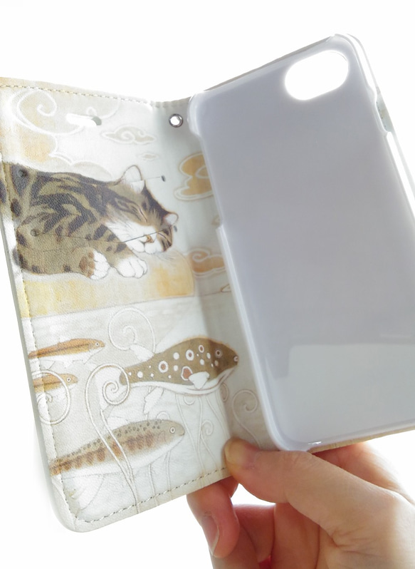 ＜iPhone＞手帳型スマホケース ベルト無し 内側印刷対応　猫  キジトラ白 サバトラ白 トラ猫 シマ猫 <調和> 7枚目の画像