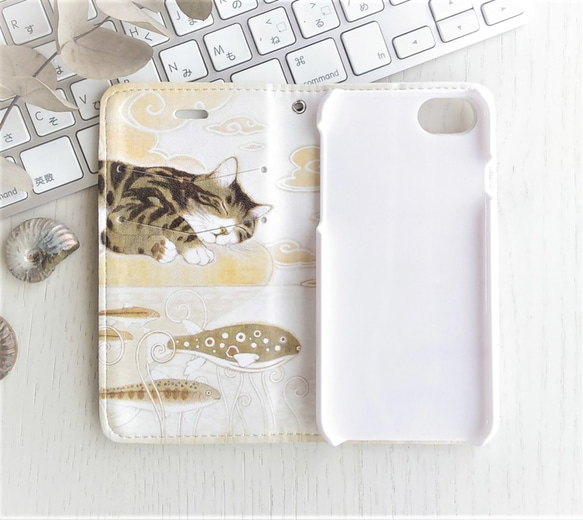 ＜iPhone＞手帳型スマホケース ベルト無し 内側印刷対応　猫  キジトラ白 サバトラ白 トラ猫 シマ猫 <調和> 2枚目の画像