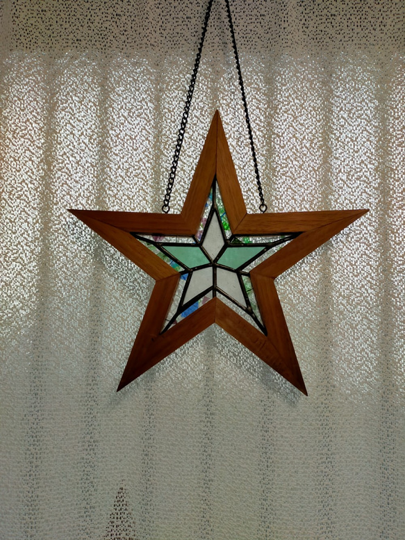 星のステンドグラス（吊るし式）送料込 2枚目の画像