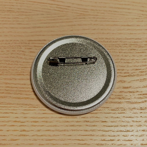 イチオシ缶バッジ MONTHLY SET 2017 全５冊セット【本文必読‼️】 取引垢ゆーみ(初回ツイフィ必読) 通知不良 on X: 