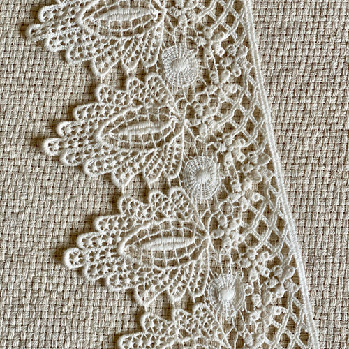 アンティーク風ゴージャス葉っぱ刺繍ケミカルレース10.5cm 幅-1M
