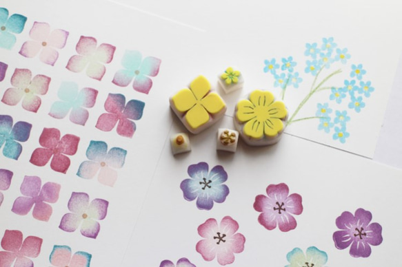 紫陽花とネモフィラの 多色押し 消しゴムはんこ カード付き はんこ