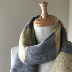 Oshio編織法國亞麻的天然格子紗布披肩 第2張的照片