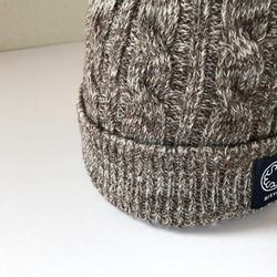 羊毛·亞麻電纜針織針織帽棕色·自然 第3張的照片