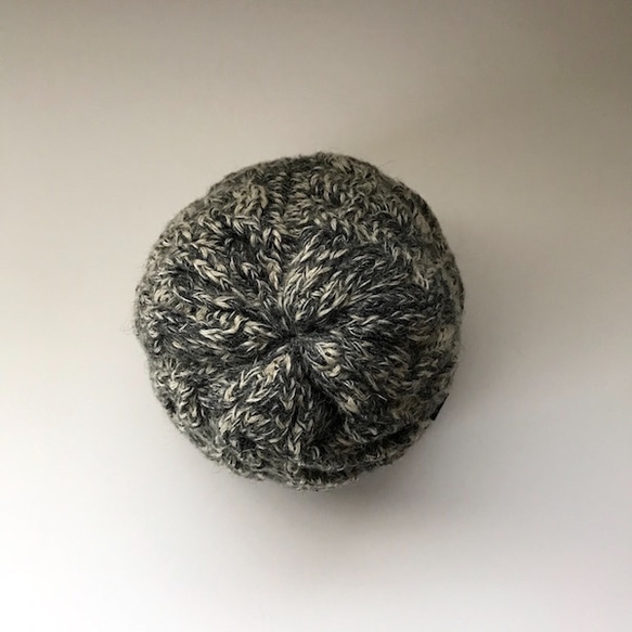 Pokkori艾倫電纜圖案的針織帽（灰色石楠×自然石楠） 第3張的照片