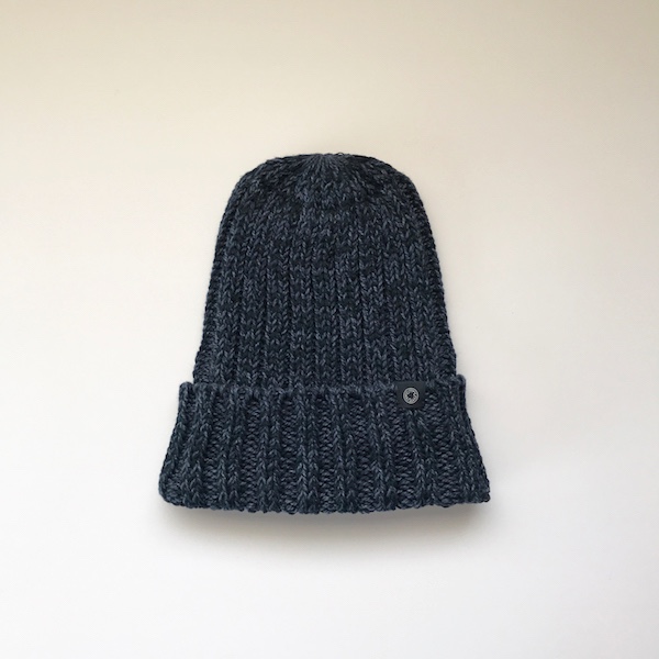 手横編機で作った・ローゲージニット帽 　インディゴネイビー