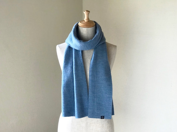 縮絨Woolの筒編みふっくらマフラー L/Blue 3枚目の画像