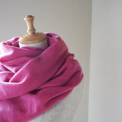 温度を纏う 純カシミヤのふわふわショールストール　Pink 3枚目の画像