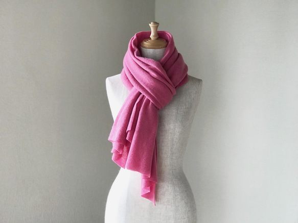 温度を纏う 純カシミヤのふわふわショールストール　Pink 2枚目の画像
