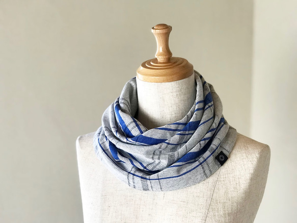 Shitofuwa Rayon Cotton Twisted Snood 白色 / 藍色 第1張的照片